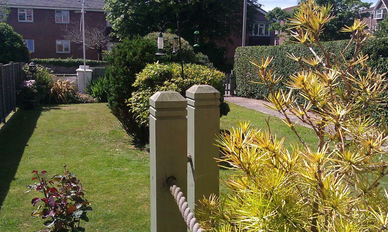 Gables Court Holiday Apartments Swanage Exteriör bild